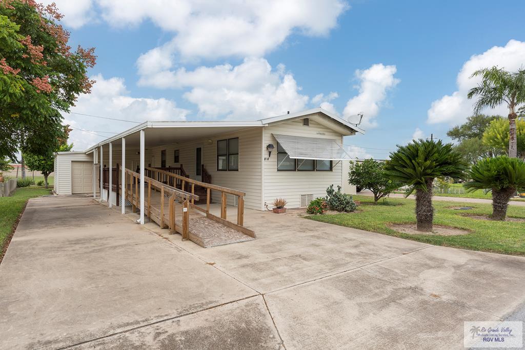 916 N Palmera Dr, LA FERIA, Texas image 1