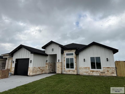 Homes For Rent - 3002 Eliseo Villarreal Ave<br/> PORT ISABEL, TX 78578