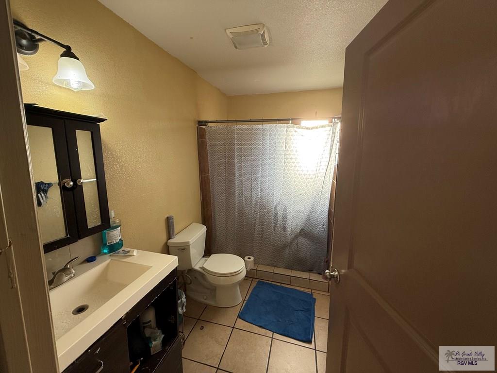 3725 Valle Escondido Cir, BROWNSVILLE, Texas image 7