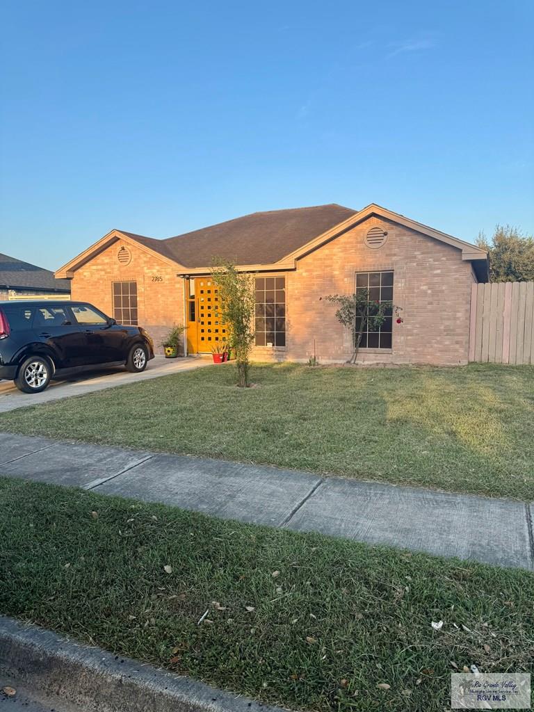2785 Vienna St, BROWNSVILLE, Texas image 2