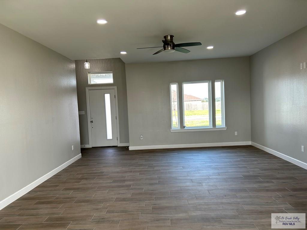 102 Lilly St, LOS FRESNOS, Texas image 3