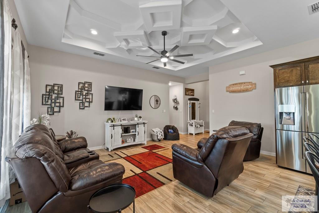 710 Knotty Pine Road, HARLINGEN, Texas image 4