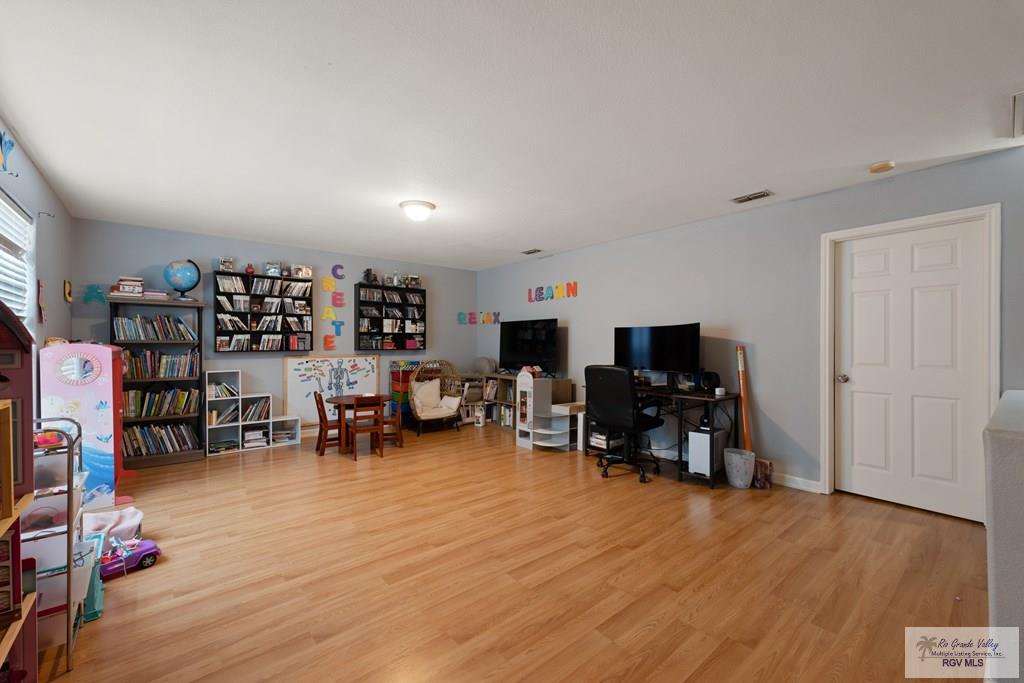 2907 Armadillo Cir, BROWNSVILLE, Texas image 20