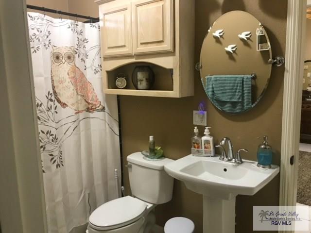 5303 Rustic Manor Dr, BROWNSVILLE, Texas image 36