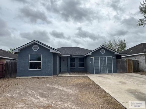 Homes For Sale - 2348 Hamburg St<br/> Cameron County, BROWNSVILLE, TX 78520