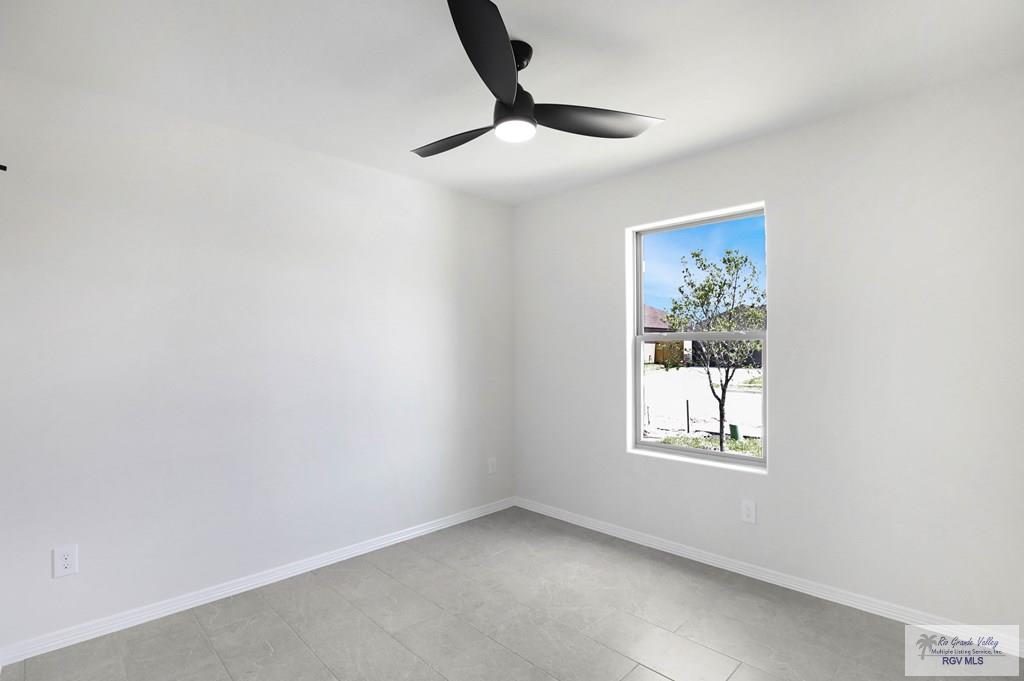 1813 Stirrup Cir, SAN BENITO, Texas image 14