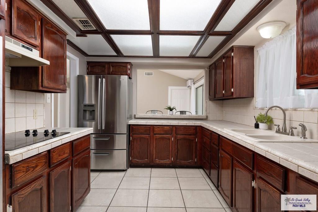 208 E Cowan Ter, BROWNSVILLE, Texas image 2