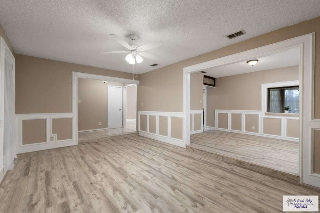 208 E Cowan Ter, BROWNSVILLE, Texas image 4
