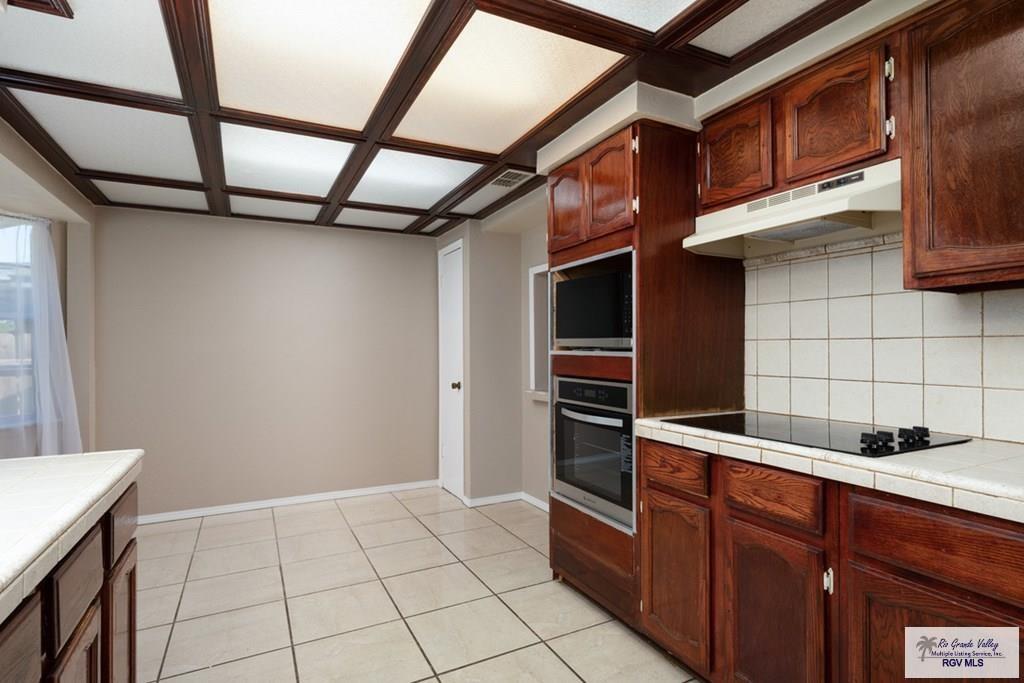 208 E Cowan Ter, BROWNSVILLE, Texas image 3