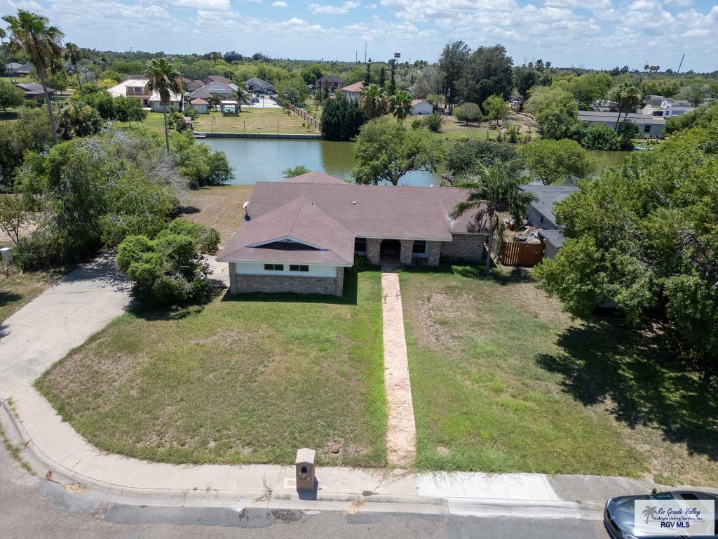 208 E Cowan Ter, BROWNSVILLE, Texas image 1
