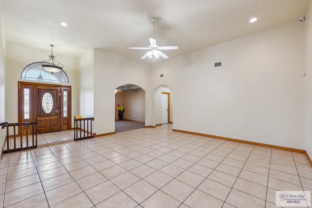 5662 Rustic Manor Dr, BROWNSVILLE, Texas image 2