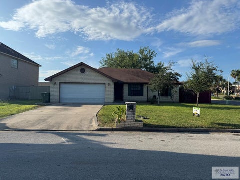 Homes For Sale - 1504 Chipinque Dr<br/> BROWNSVILLE, TX 78521