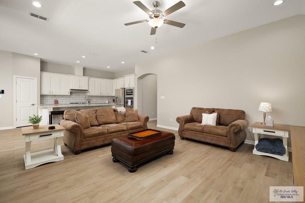 14213 Amistad Cr Cir, MCALLEN, Texas image 4