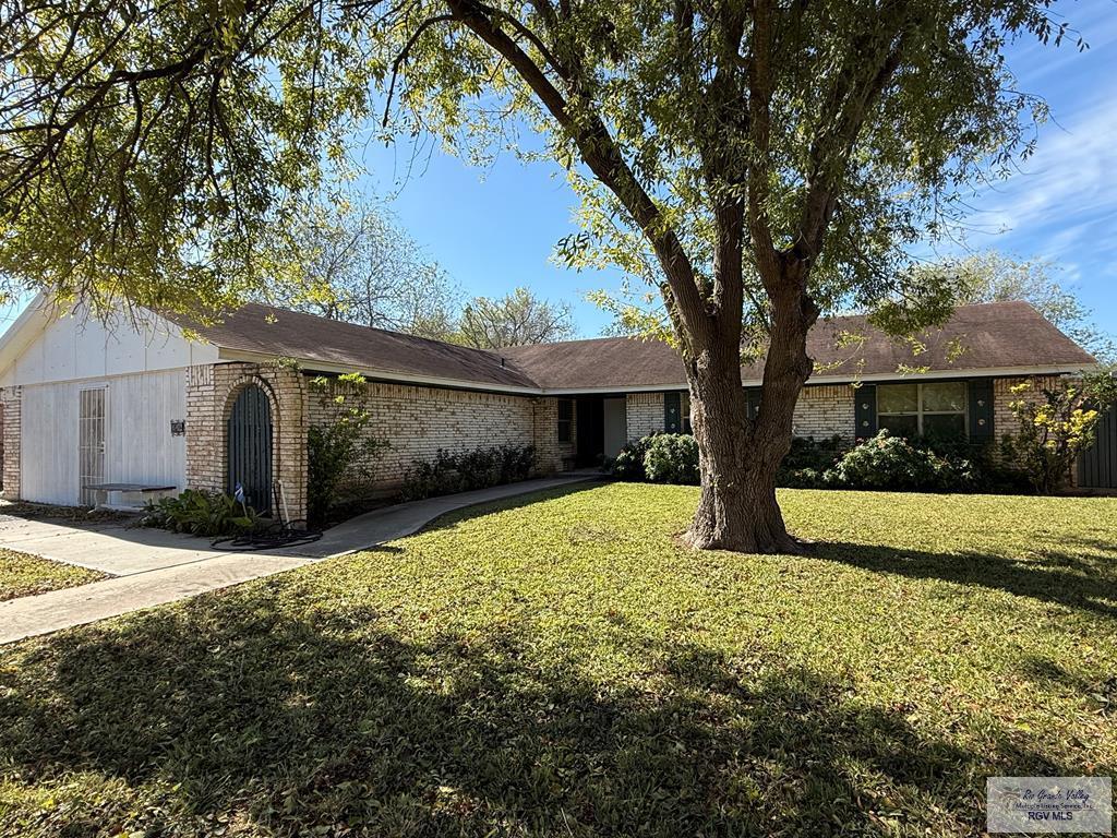 324 Honey Dr, BROWNSVILLE, Texas image 1