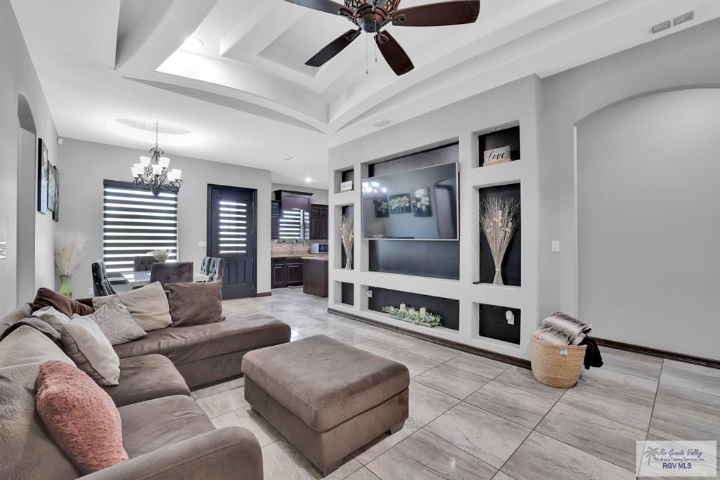 6830 Vera Ln, MERCEDES, Texas image 7