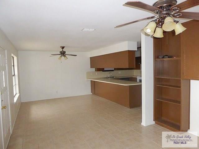 304 Hidden Valley Dr, WESLACO, Texas image 4