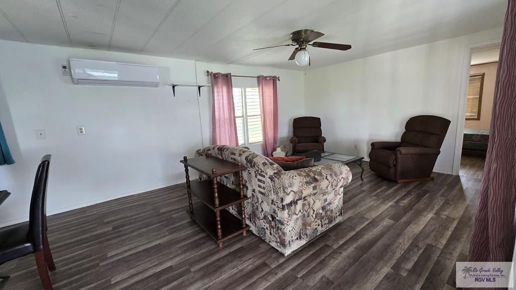 600 E Palmera Dr, LA FERIA, Texas image 4