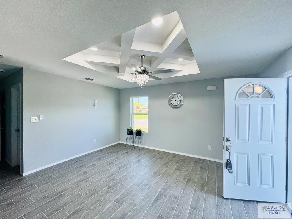 215 E Ninth St, LOS FRESNOS, Texas image 25