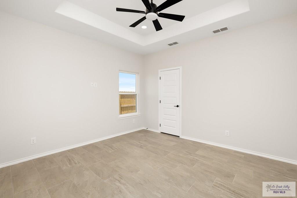 324 N Leon Ave, ELSA, Texas image 8
