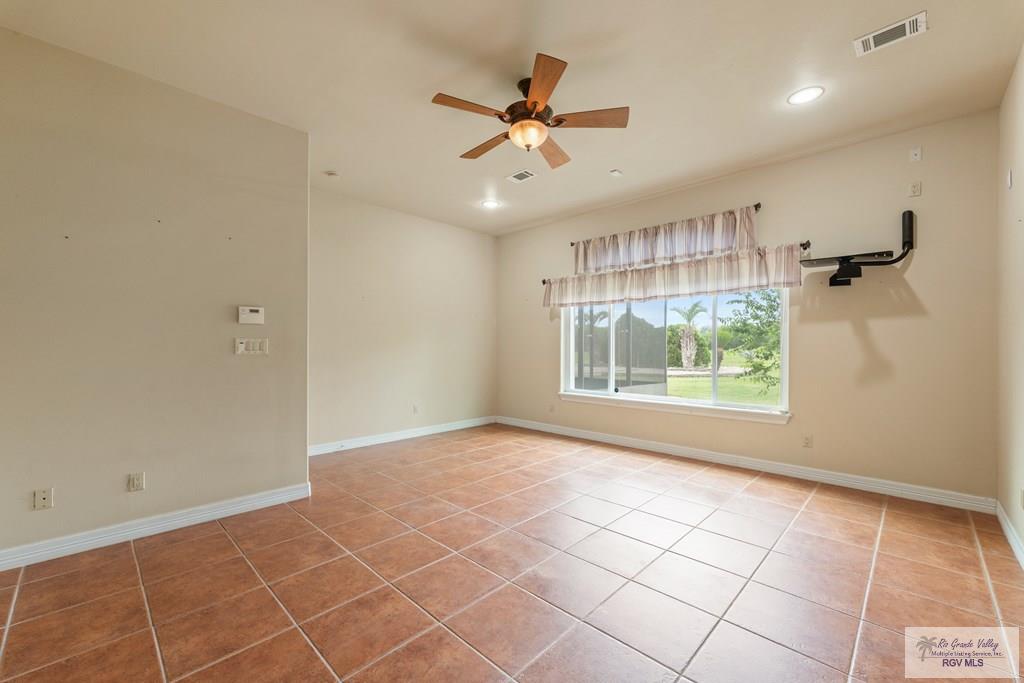 12612 E Clark Rd, LA FERIA, Texas image 10