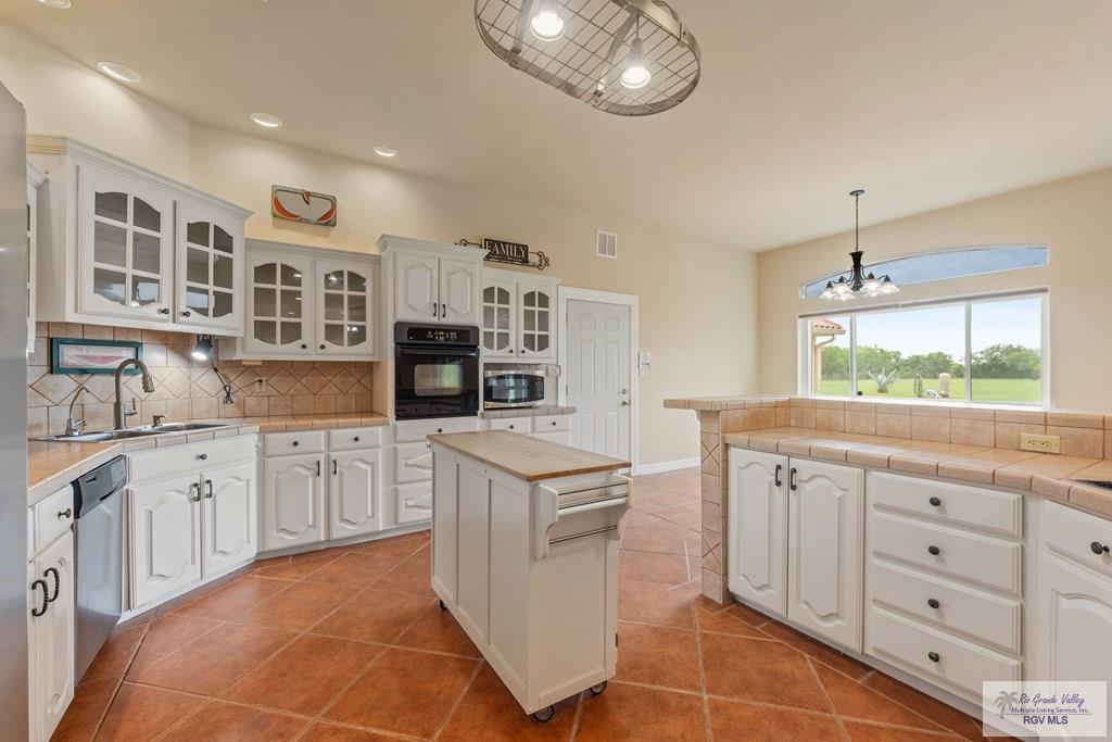 12612 E Clark Rd, LA FERIA, Texas image 6