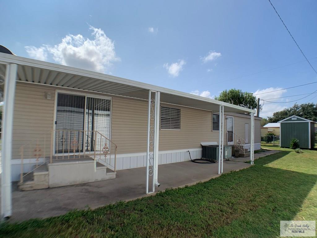 709 E Palmera Dr, LA FERIA, Texas image 4