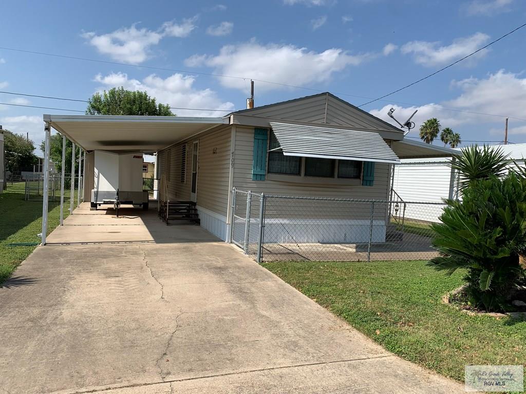 709 E Palmera Dr, LA FERIA, Texas image 2