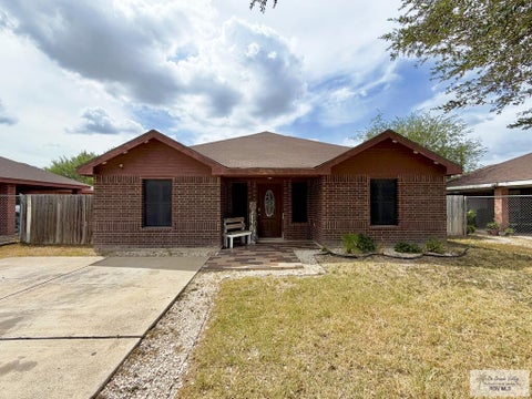 Homes For Sale - 1909 Salinas Dr<br/> MISSION, TX 78572