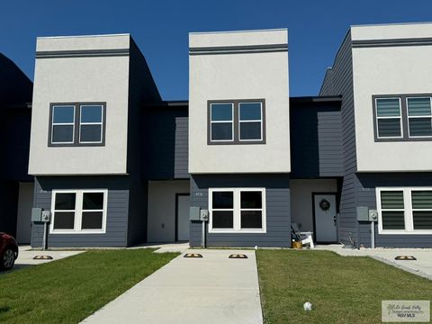 Townhouse For Sale - 4944 Alexa Rd<br/> Cameron County, BROWNSVILLE, TX 78521