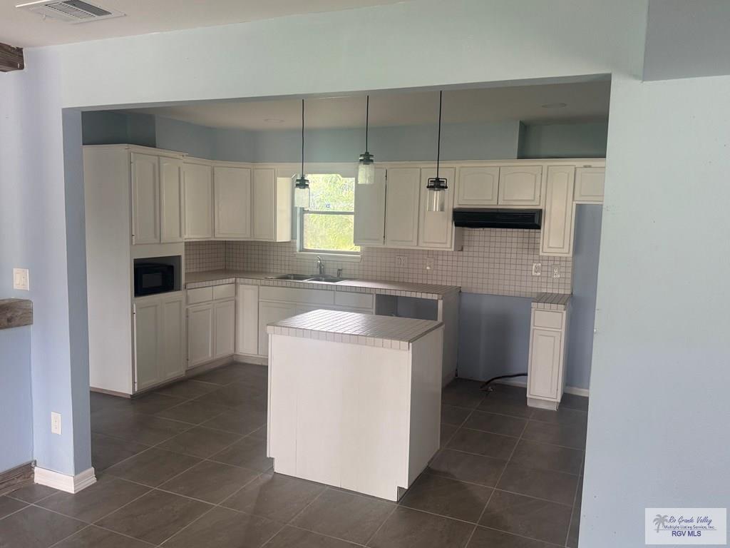 44 Highland Ter, BROWNSVILLE, Texas image 7