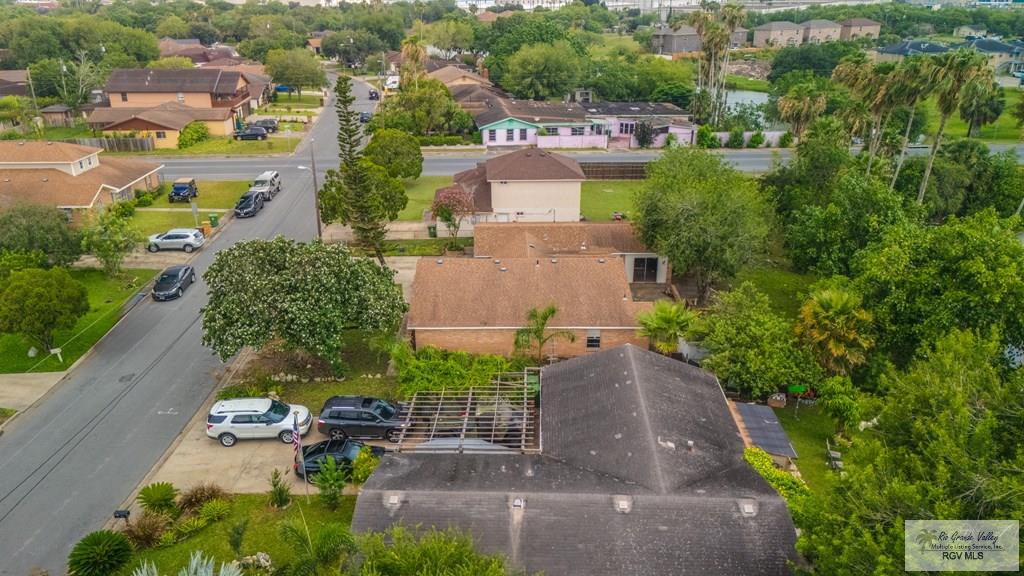 115 E Armstrong Ct, BROWNSVILLE, Texas image 17