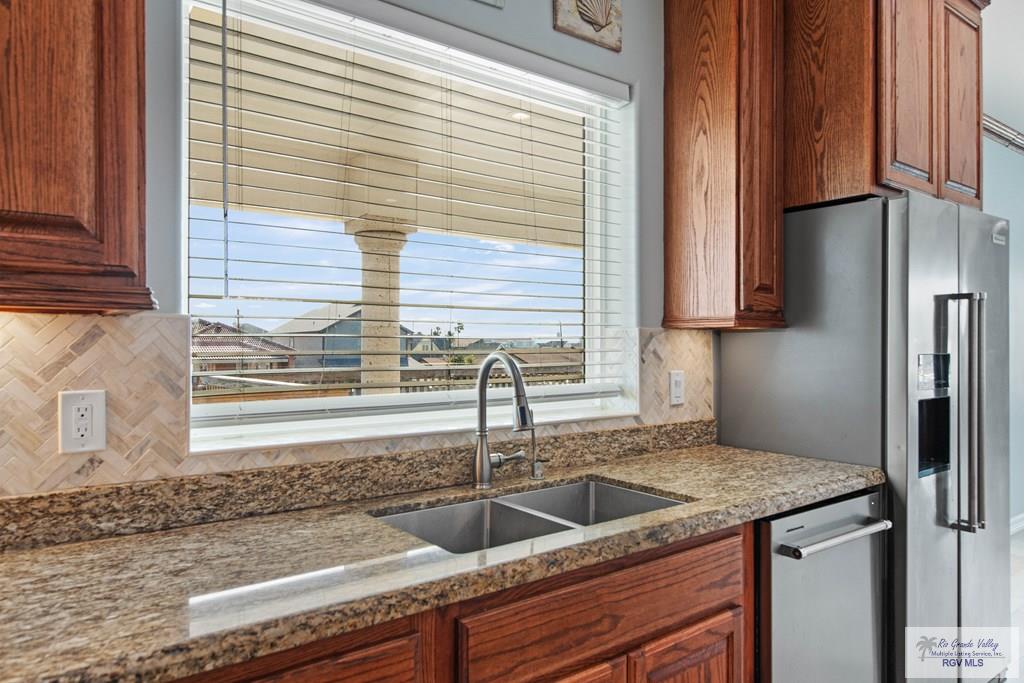 1013 Tarpon Ave, PORT ISABEL, Texas image 23