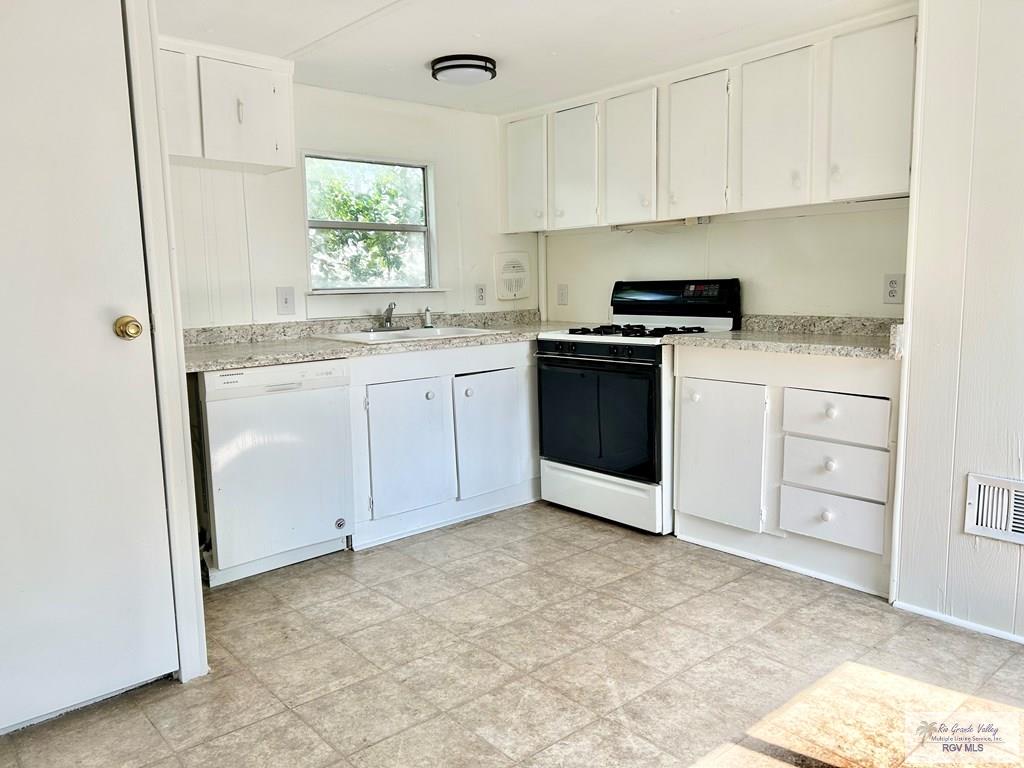 15702 Orange Dr, HARLINGEN, Texas image 5