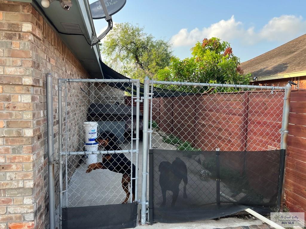 4870 Mckenzie Rd, BROWNSVILLE, Texas image 36