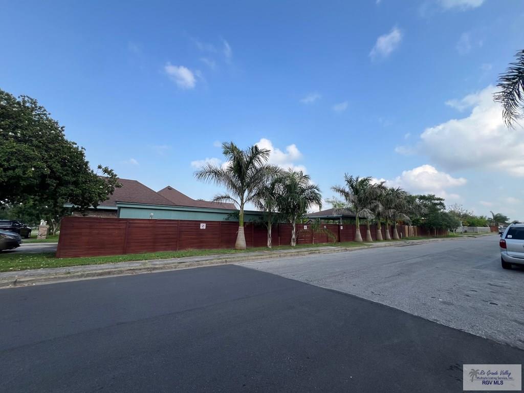 4870 Mckenzie Rd, BROWNSVILLE, Texas image 3