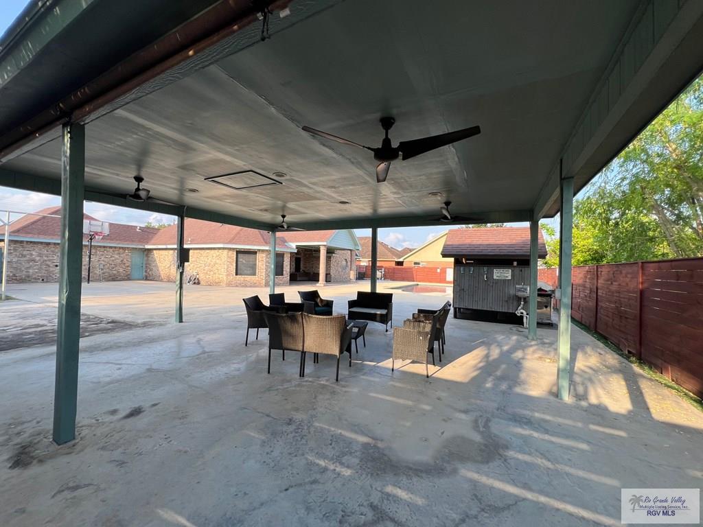 4870 Mckenzie Rd, BROWNSVILLE, Texas image 29