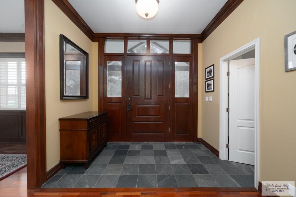 5363 Rustic Manor Dr, BROWNSVILLE, Texas image 2