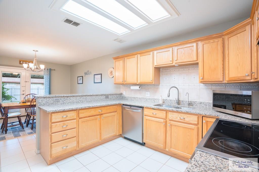 2825 N Augusta National Dr, HARLINGEN, Texas image 8
