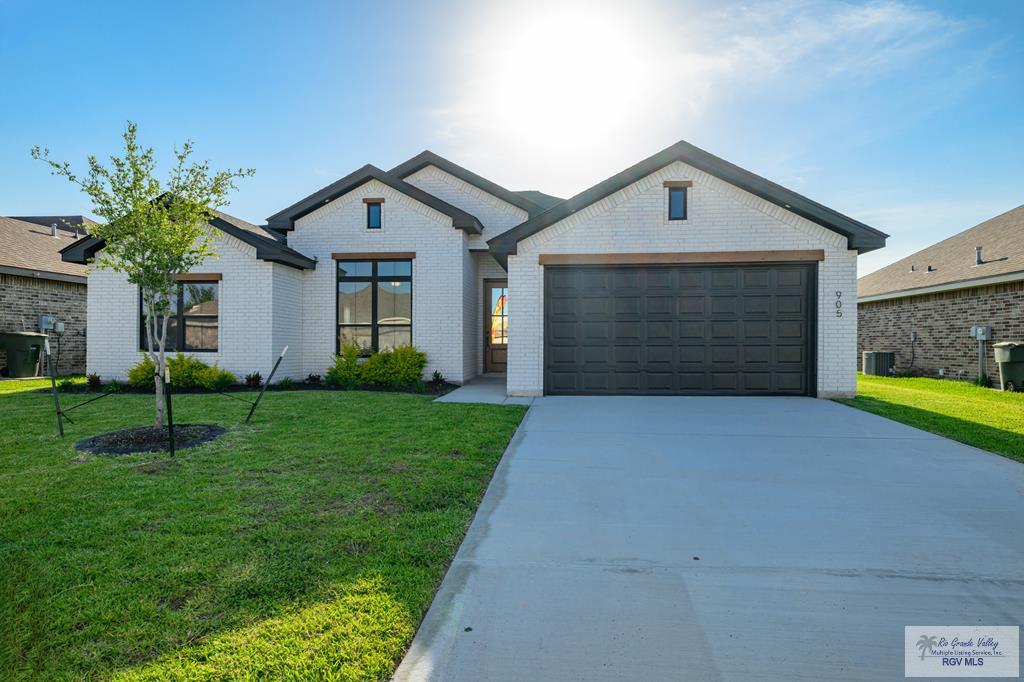 905 Clearview Dr, HARLINGEN, Texas image 1