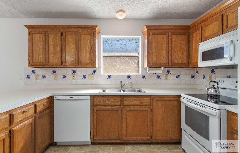 2008 W Iowa Ave, HARLINGEN, Texas image 18