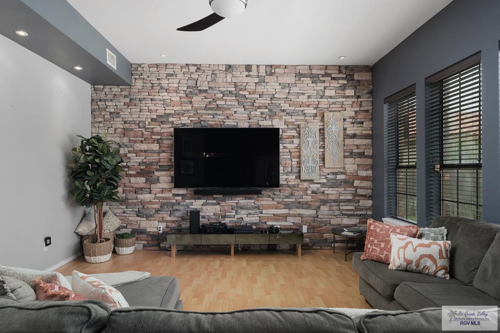 1790 Westminster Rd, BROWNSVILLE, Texas image 7