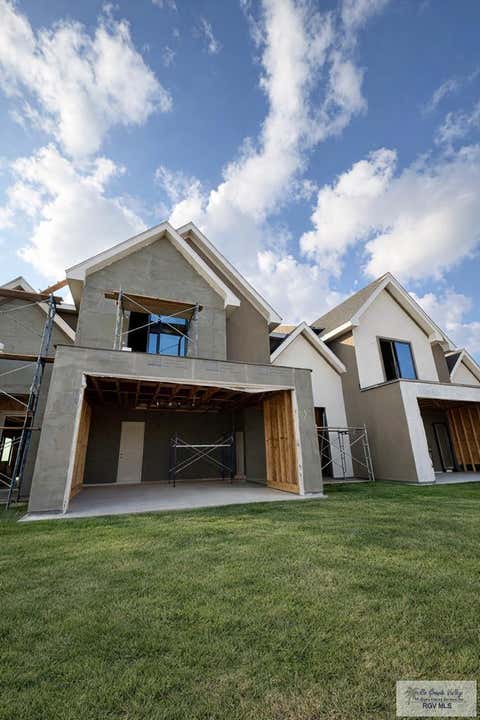 Homes For Sale - 642 Esplanade Ct #LOT  15<br/> HARLINGEN, TX 78550