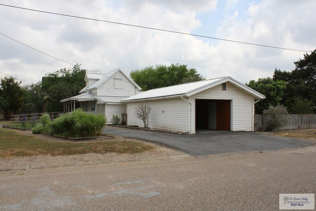 13317 Glen Lofton Ave, LYFORD, Texas image 26