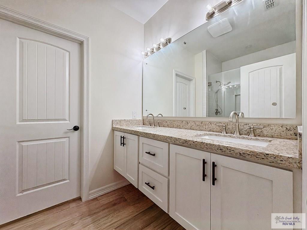 140 Willow Cir, HARLINGEN, Texas image 10