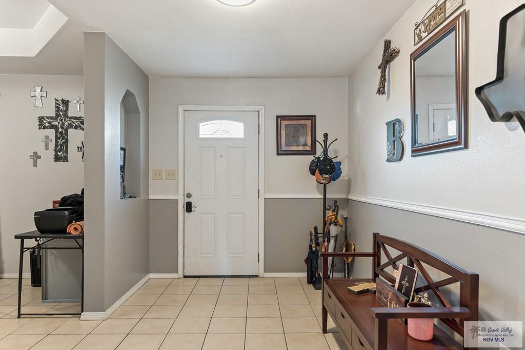 210 E 8th St, LOS FRESNOS, Texas image 10