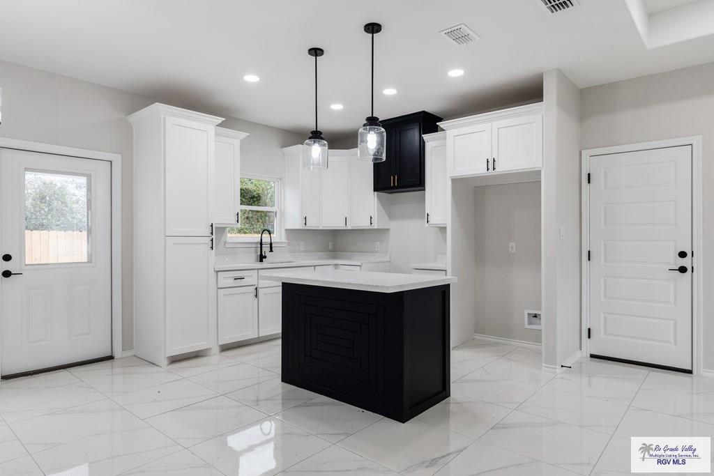 209 S Drift St #24, LA FERIA, Texas image 4