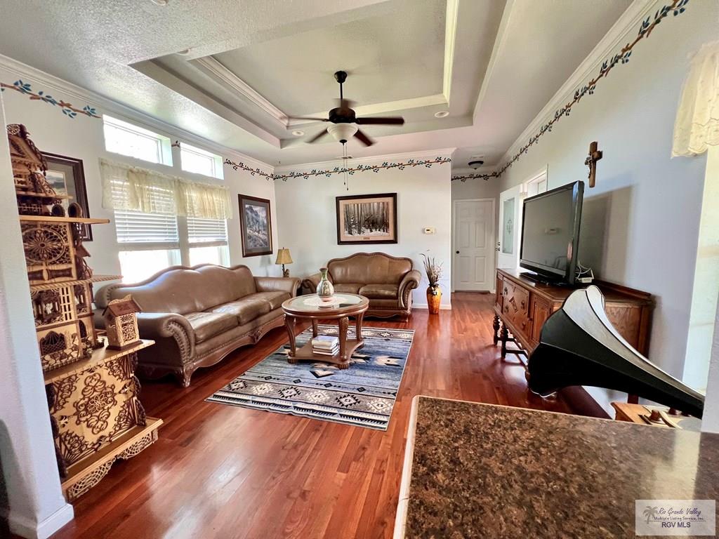 1219 N Palmera Dr, LA FERIA, Texas image 5