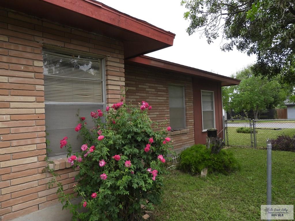 55 Carlton Dr, BROWNSVILLE, Texas image 8