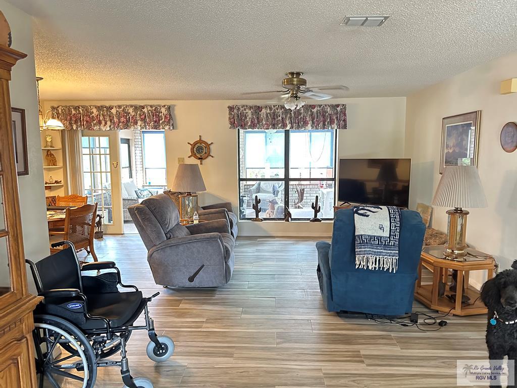 42 Cherokee Dr, HARLINGEN, Texas image 2