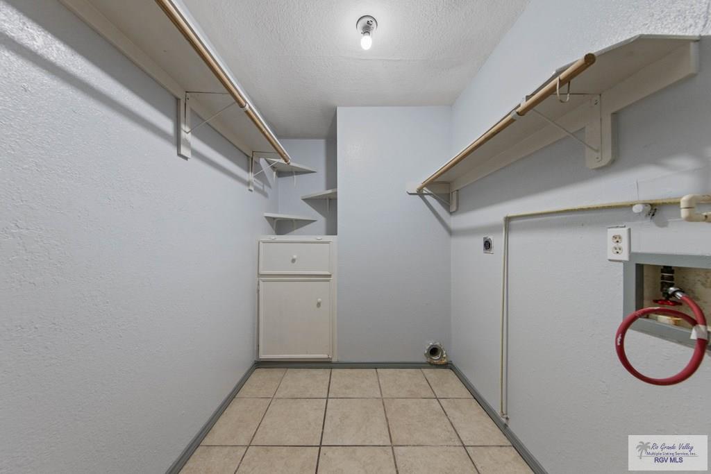 515 Windwood Way, BROWNSVILLE, Texas image 15